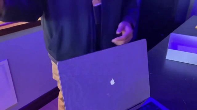Apple MacBook Pro 14 (2021) with a Notch #UNBOXING смотреть онлайн