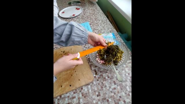 ГУО "Средняя школа № 8 г.Слонима", приготовления салата "Русалочка" смотреть онлайн