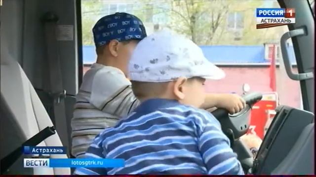 В 2018 году сотрудниками пожарной охраны спасено более 1000 жителей Астраханской области смотреть онлайн