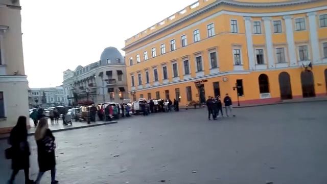 Посмотреть на Дюка со 2-го люка. смотреть онлайн