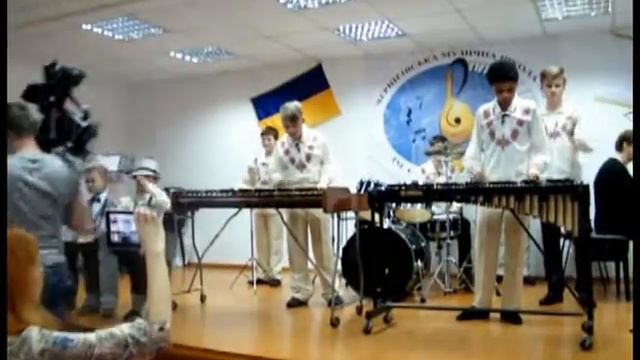 Радовит с друзьями - Поліські дзвіночки - отчетный концерт муз.школы №2, Чернигов смотреть онлайн