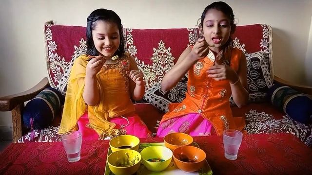 Eat a weird item and do not react Makar Sankranti Special #funtimewithus#festival#Challenge#funny смотреть онлайн