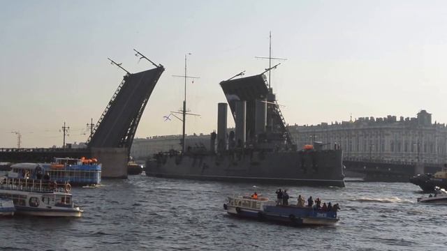Cruiser Aurora goes for repairs to Kronstadt / "Аврора" идёт на ремонт в Кронштадт смотреть онлайн