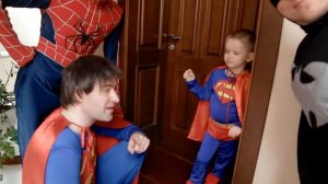 Дом СУПЕРГЕРОЕВ где живут Бэтмен Супермен Человек Паук (Спайдермен) и Джек Воробей Школа супергерое