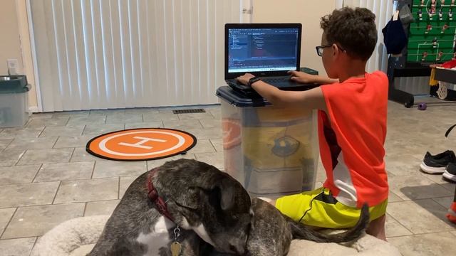 9 year old Controlling DJI Tello drone using Python Program смотреть онлайн