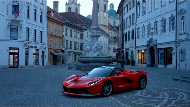 La Ferrari - 4K SHOWCASE VIDEO with Slow Music смотреть онлайн