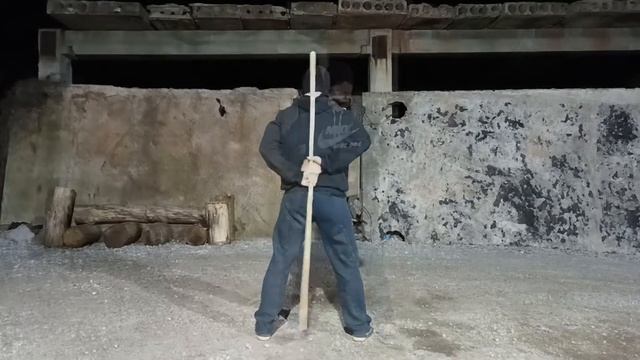 Гунь Шу "Техника шеста". 3 ЧАСТЬ. Фронтальное вращение шеста с перехватом за спиной. смотреть онлайн