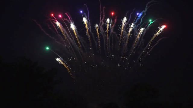 THE QUEEN 100 LANCI "PIROTECNICA NOLANA" смотреть онлайн