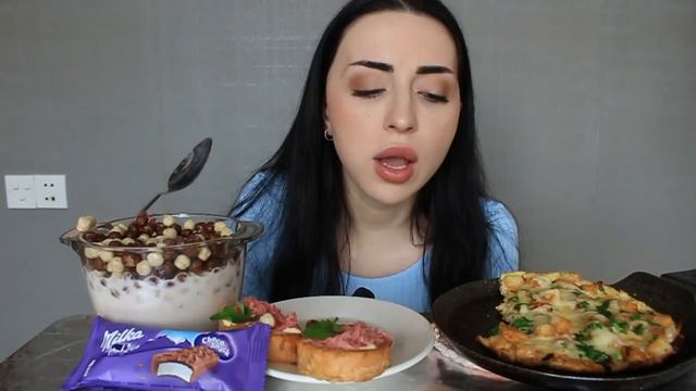И ОПЯТЬ НЕ ПОЛУЧИЛОСЬ 😩 Мукбанг завтрак 🍳 Ayka Emilly смотреть онлайн