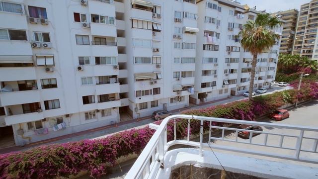 Недвижимость в Турции, Мерсин / продажа 1+1 с мебелью и техникой / 50м до МОРЯ смотреть онлайн