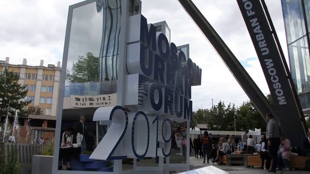 Антон Купринов. Какие районы Москвы наиболее активно сотрудничают смотреть онлайн