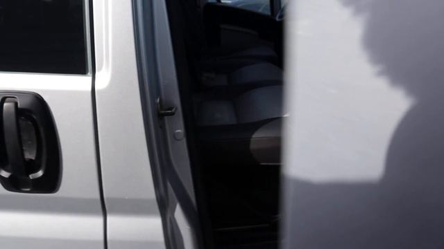 Peugeot Boxer 435 2.2 HDI L3H2 смотреть онлайн