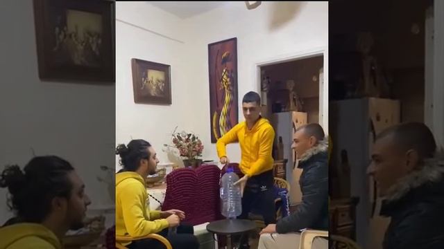 интересная игра))?? смотреть онлайн