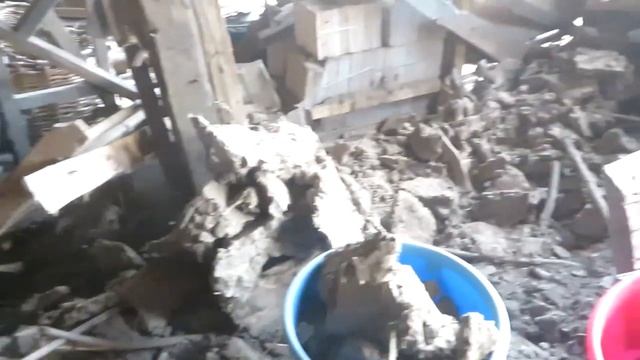 Выгребаю вчистую все сараи. смотреть онлайн