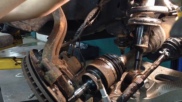 2004-2014 Ford F-150 4X4 Clicking Humming: Vacuum Hub Replacement смотреть онлайн