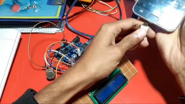Happy New year - 16 * 2 LCD display With Arduino new year Wish video смотреть онлайн