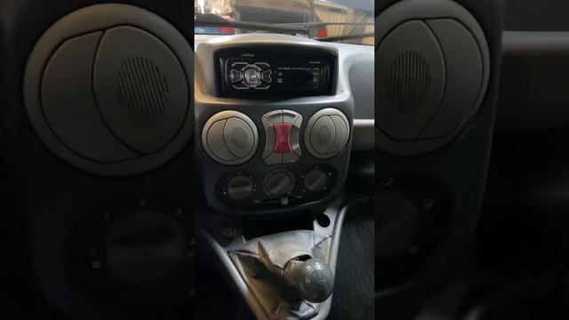 Qualidades e defeitos do Fiat Doblo 1.3 16v 2006 смотреть онлайн