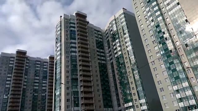 ЖК “Изумрудные холмы“: "БОЛЬШИЕ уютные квартиры, чистый воздух, лес, все для активного отдыха" смотреть онлайн