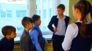 Кто РАЗБИЛ СТЕКЛО в школьном окне