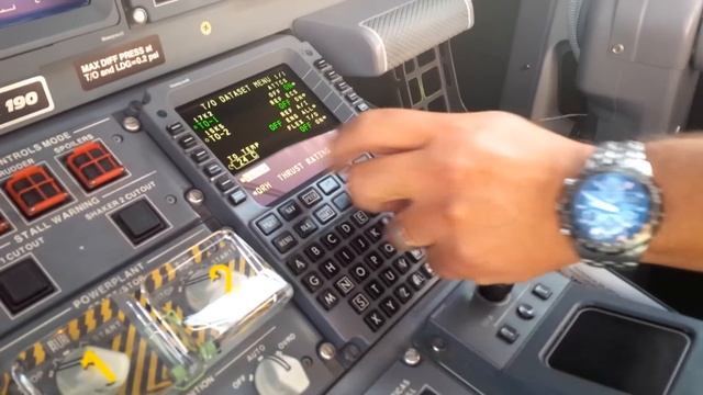 Embraer 190 MCDU Flight Preparation And Instruments Seting