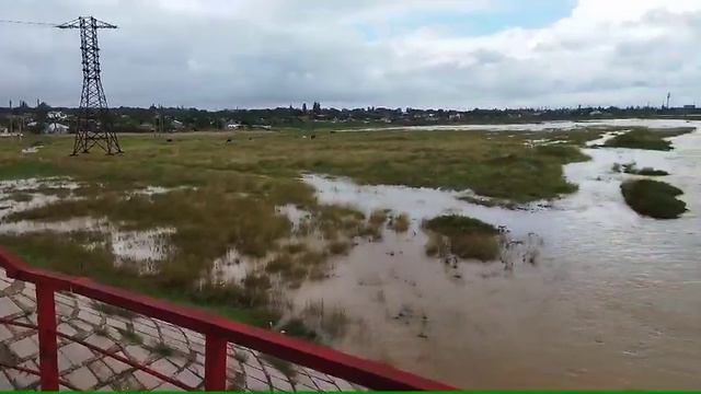 16.08.2021 КЕРЧЬ. НА СТАДИОН ИДЁТ ВОДА.