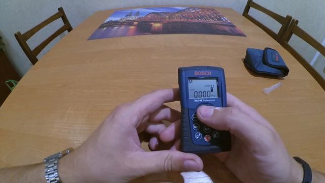 Лазерный дальномер Bosch DLE 40 Professional смотреть онлайн