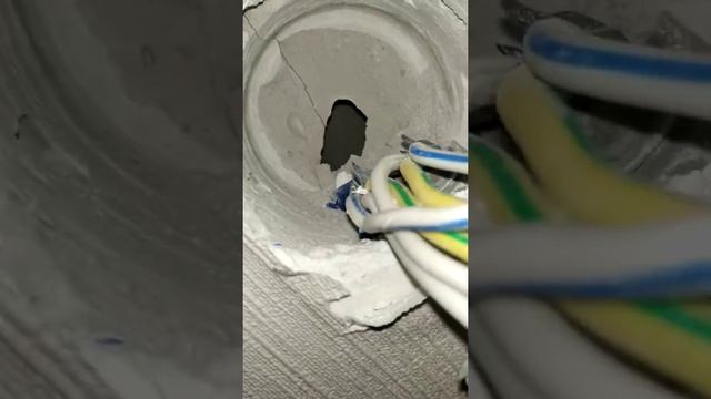 ГлавСтрой СПБ. Электрик-вентиляционщик. смотреть онлайн