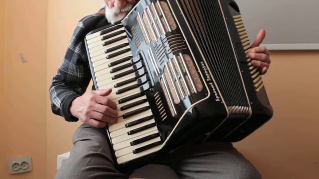 Продаётся прекрасный аккордеон. Играет Феликс Гинзбург. смотреть онлайн