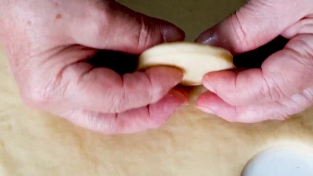 НЕЖНЫЕ ПРЯНИКИ! В маркерах не покупаю! Домашние выгоднее и нежнее таят во рту. 25 минут и готово.