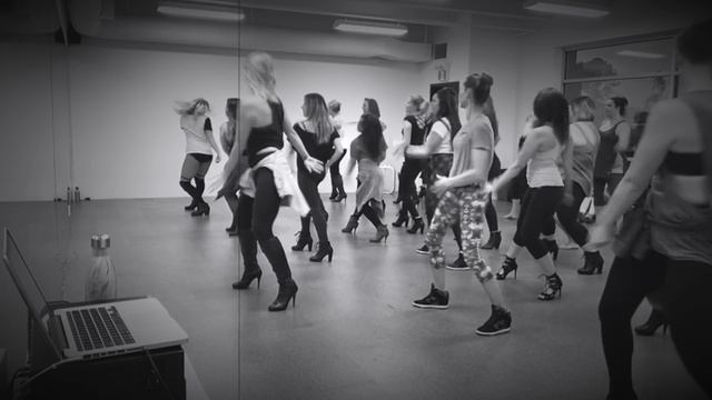 Desperado Drop In Sass Class смотреть онлайн