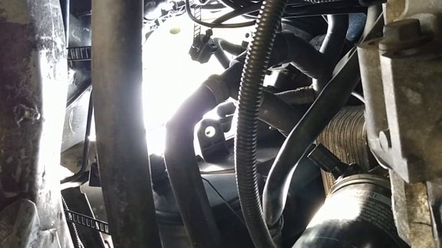 Volkswagen Passat B5.5 Oil Pressure Sensor Fail And Removal (2005 2.0 ALT) смотреть онлайн