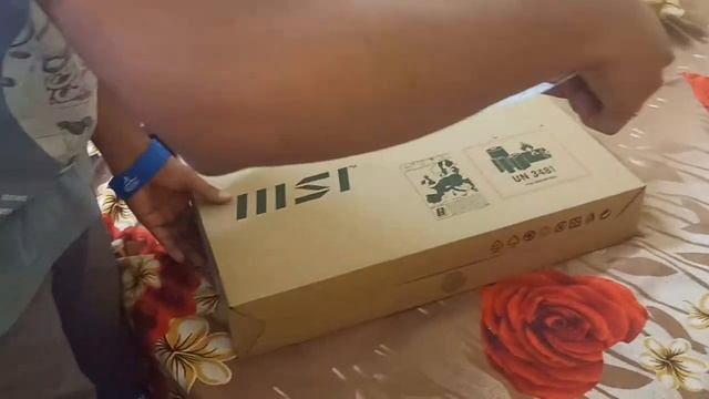 My new laptop unboxing..|msi modern 14 5500u amd ryzen.. смотреть онлайн