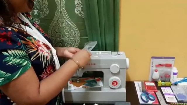 Unboxing the Singer Heavy Duty 4423 смотреть онлайн