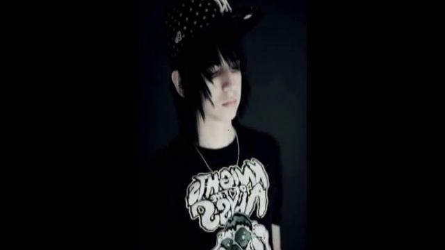 Emo hairstyles for boys!!! смотреть онлайн