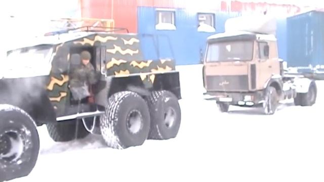 Вездеход Хищник тянет МАЗ смотреть онлайн