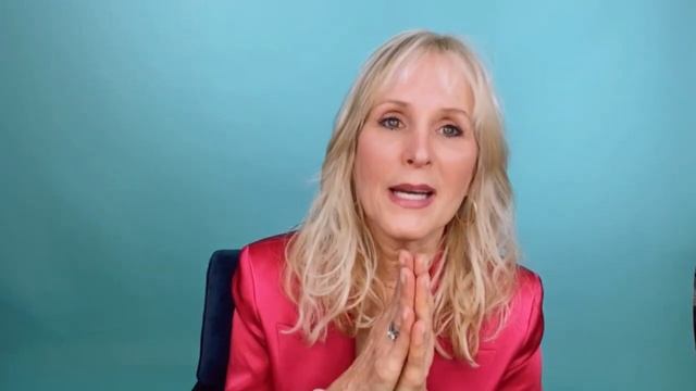 Hopeless Romantic / Nervous Attachment Style смотреть онлайн