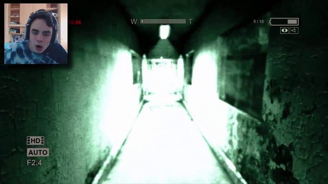 MAI ANDARE NELLE DOCCIE! - Outlast #3 смотреть онлайн