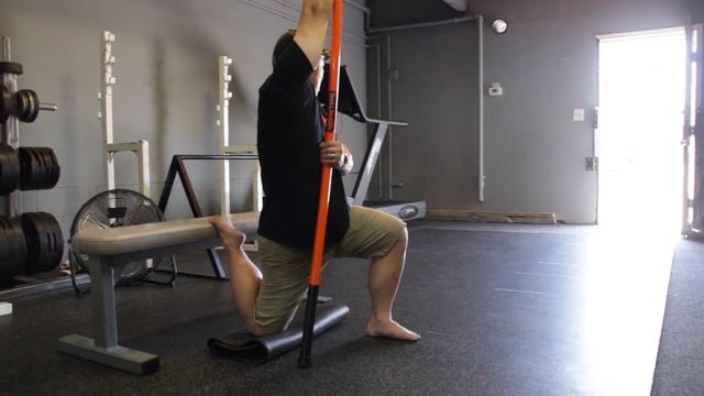 The Couch Stretch Made Better #3 - Stick Mobility Exercise смотреть онлайн