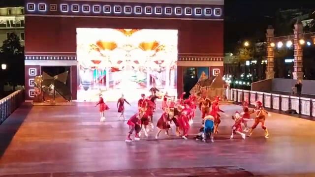 Спектакль на роликах Руслан и Людмила финал смотреть онлайн