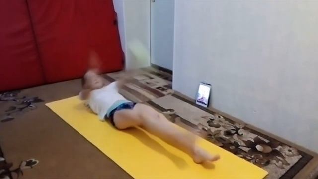 ТРЕНИРУЕМСЯ ДОМА. ЛЕГКАЯ АТЛЕТИКА. смотреть онлайн