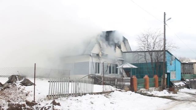 Хороший дом. Пострадал сильно... смотреть онлайн