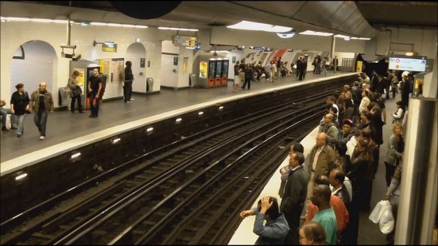 3 min at Gare de l'Est, Paris metro смотреть онлайн