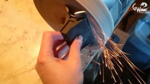 Заточка ножей рубанка  Интерскол 110/2000М с помощью штатного приспособления.