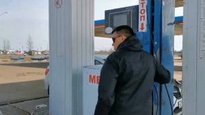 Заправка автомобиля метаном