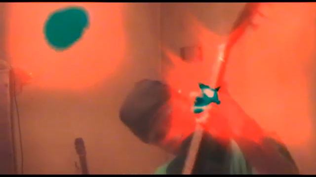 MelomanicaTV представляет: Сергей РАzoom Фокин. Ночной грабитель холодильников.Песня В.Цоя.2010 год смотреть онлайн