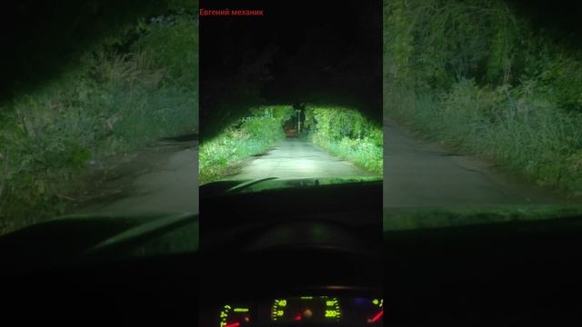 Как светят в темноте би линзы в ПТФ Хендай Туксон #автосвет смотреть онлайн