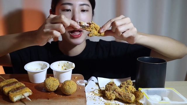 뿌링클 먹방✨뿌링클 콤보, 뿌링 치즈볼, 뿌링 소떡 뿌링소스에 푹 찍어서 치킨 먹방 리얼사운드 Bburinkle Chicken realsound mukbang asmr смотреть онлайн