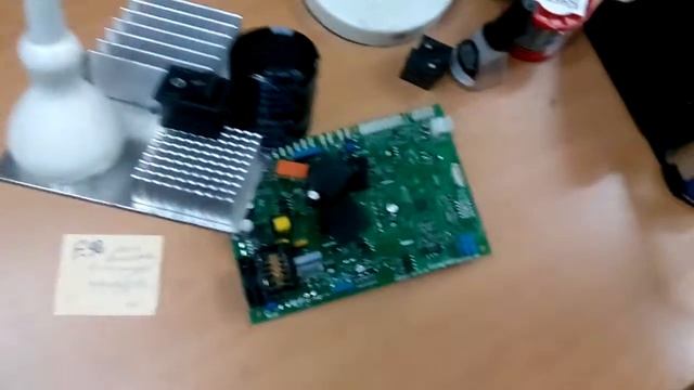 Настольный светильник 200ватт смотреть онлайн