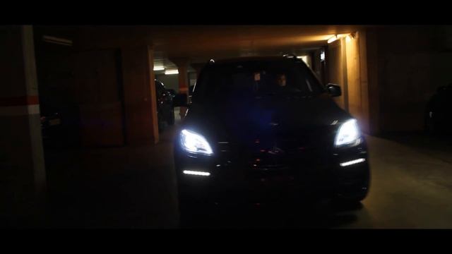 Mercedes-Benz ML63 AMG - CARPORN смотреть онлайн