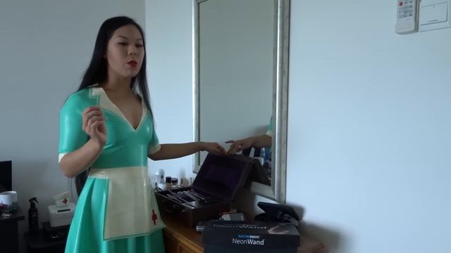 Queen Cobra talks Electroplay Equipment смотреть онлайн
